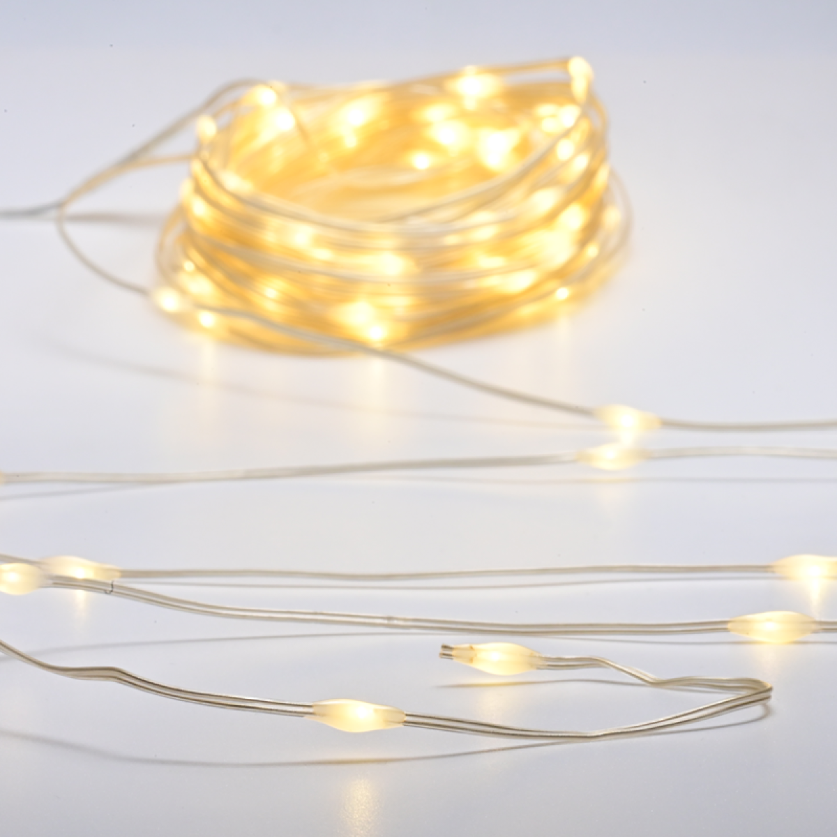 ACA SKIN LINE LAMP 100 ΛΑΜΠ. LED WW 3AA BAT 8 ΠΡΟΓΡ. IP44 ΜΗΚΟΣ 10m 0,3m ΔΙΑΦΑΝΟ ΚΑΛΩΔΙΟ