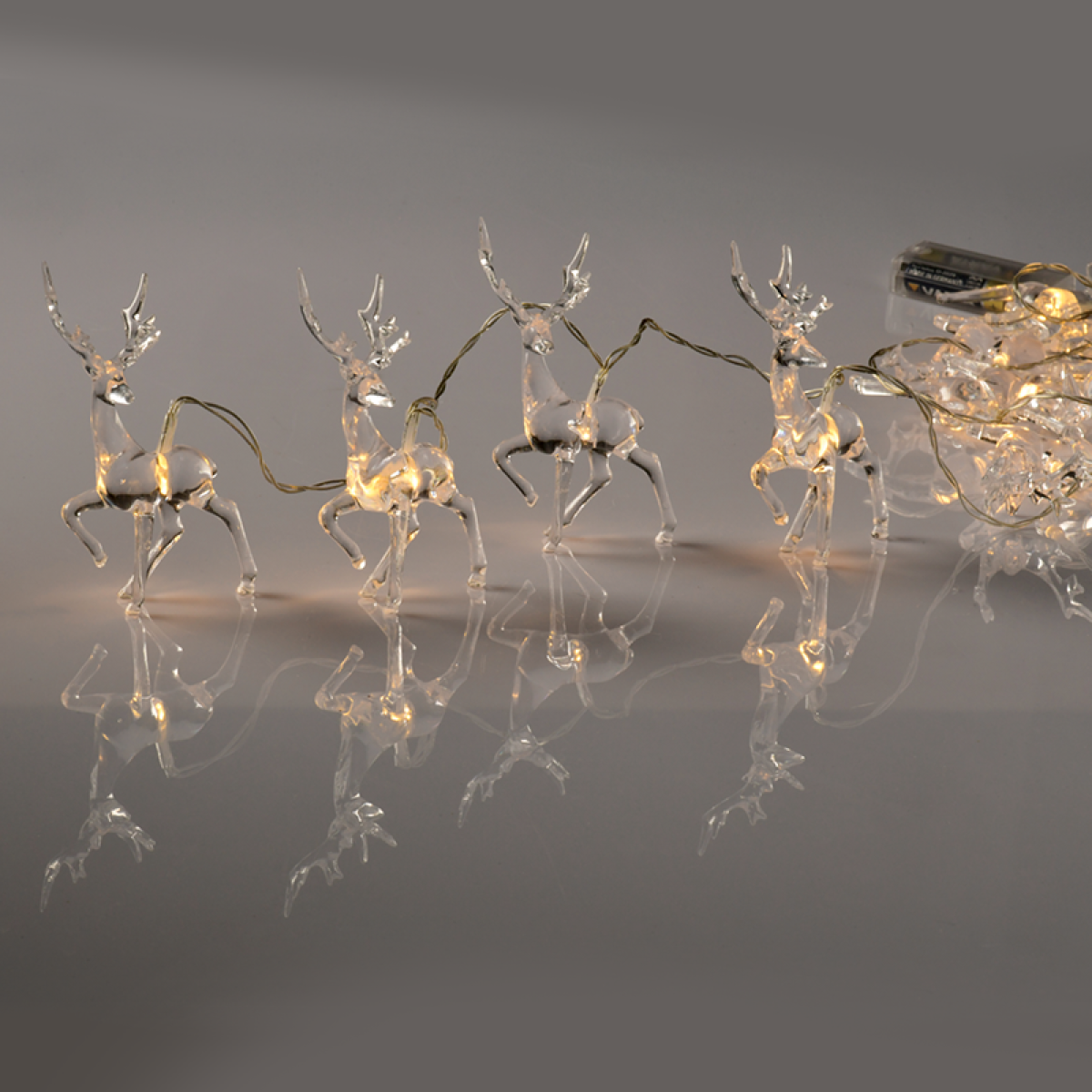 ACA  "ACRYLIC PLASTIC REINDEER", 10 LED ΛΑΜΠ. ΣΕΙΡΑ ΜΠΑΤ. (3xAA), WW,IP20, 135+30cm, ΔΙΑΦ. ΚΑΛ. ΤΡΟΦ.