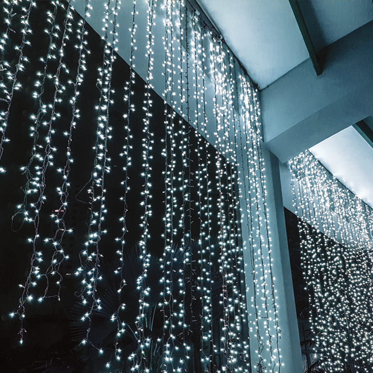 ACA  240LED ΚΟΥΡΤΙΝΑ ΛΑΜΠ 20ΣΕΙΡΕΣx12 ΛΑΜΠ ΨΥΧΡΟ ΛΕΥΚΟ ΑΝΤΑΠΤ 31VDC&ΕΠΕΚΤ MAX 2ΣΕΤ IP44 200x100cm ΔΙΑΦ