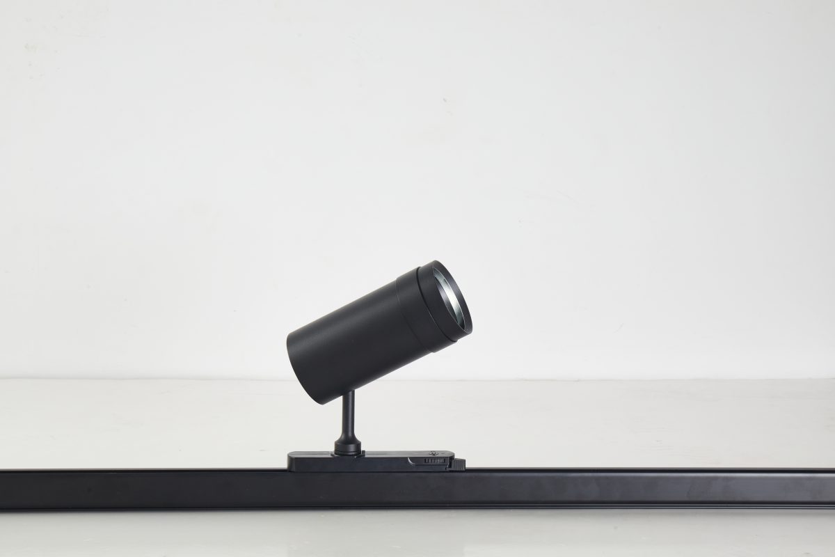 Home Lighting ZUMO-SP-30W-BL-3PH ZUMO SPOTLIGHT 30W BLACK 3PHASE ZOOMABLE 7.8x16x24cm 220-240V KGP DRIVER COB
